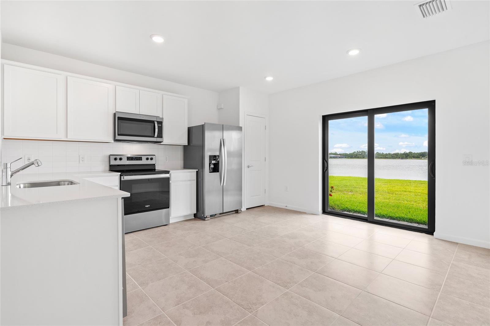 AVANTI/WATERSIDE - Residential Lease