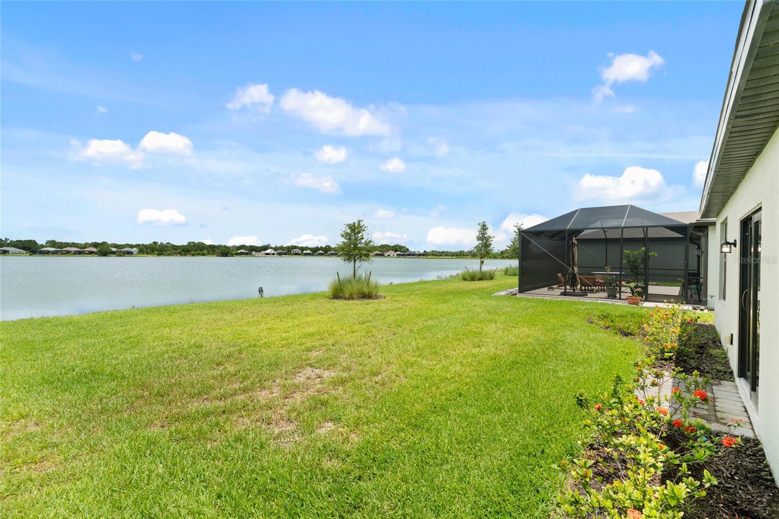 AVANTI/WATERSIDE - Residential Lease