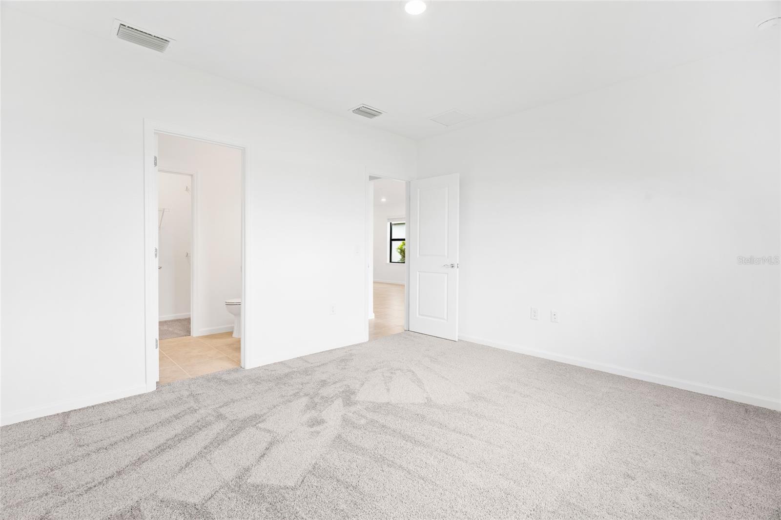 AVANTI/WATERSIDE - Residential Lease