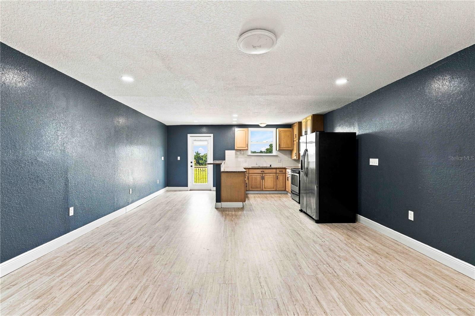 951 STATE ROAD 64 E