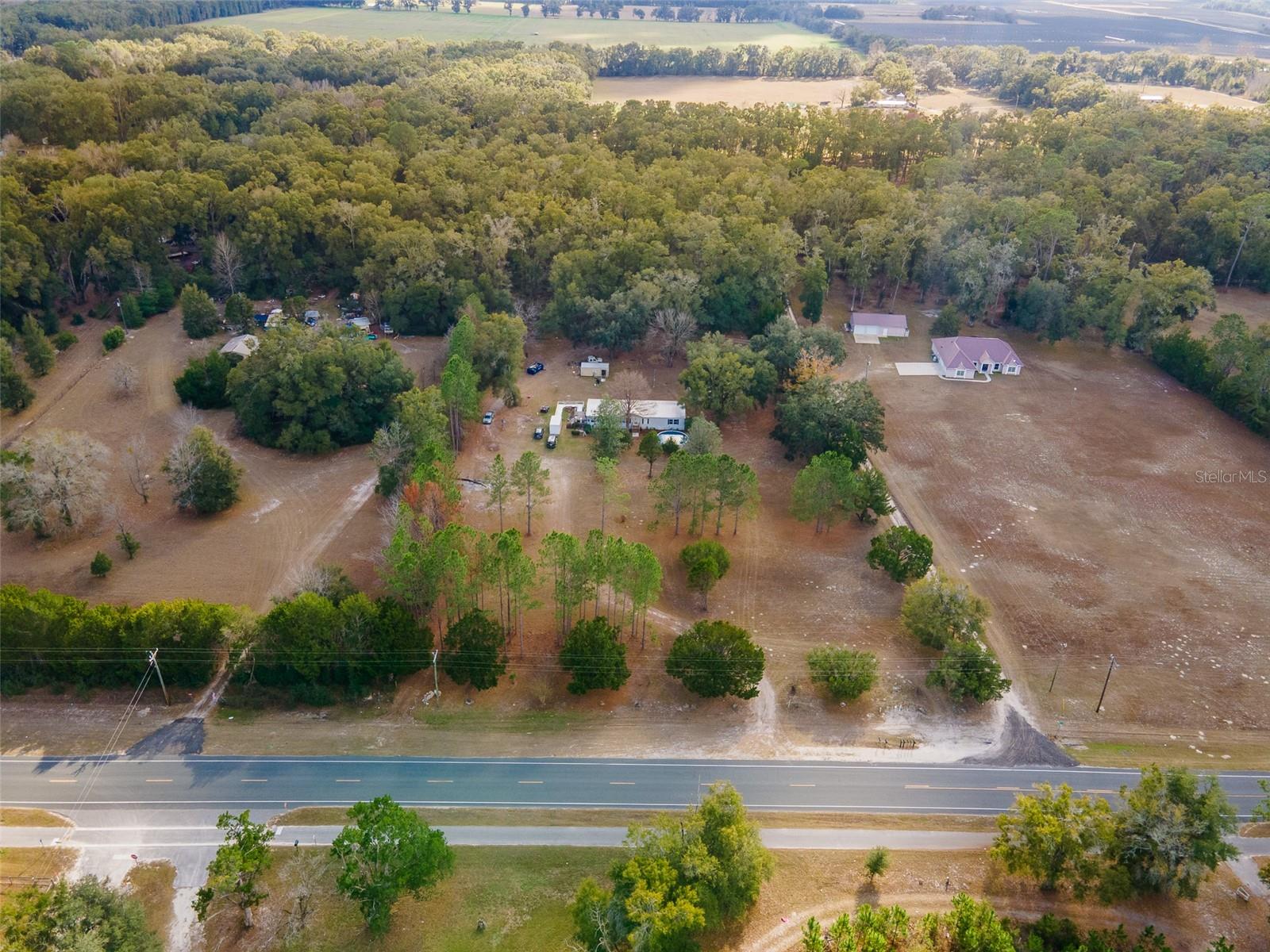 BORDERING OAKS - Residential