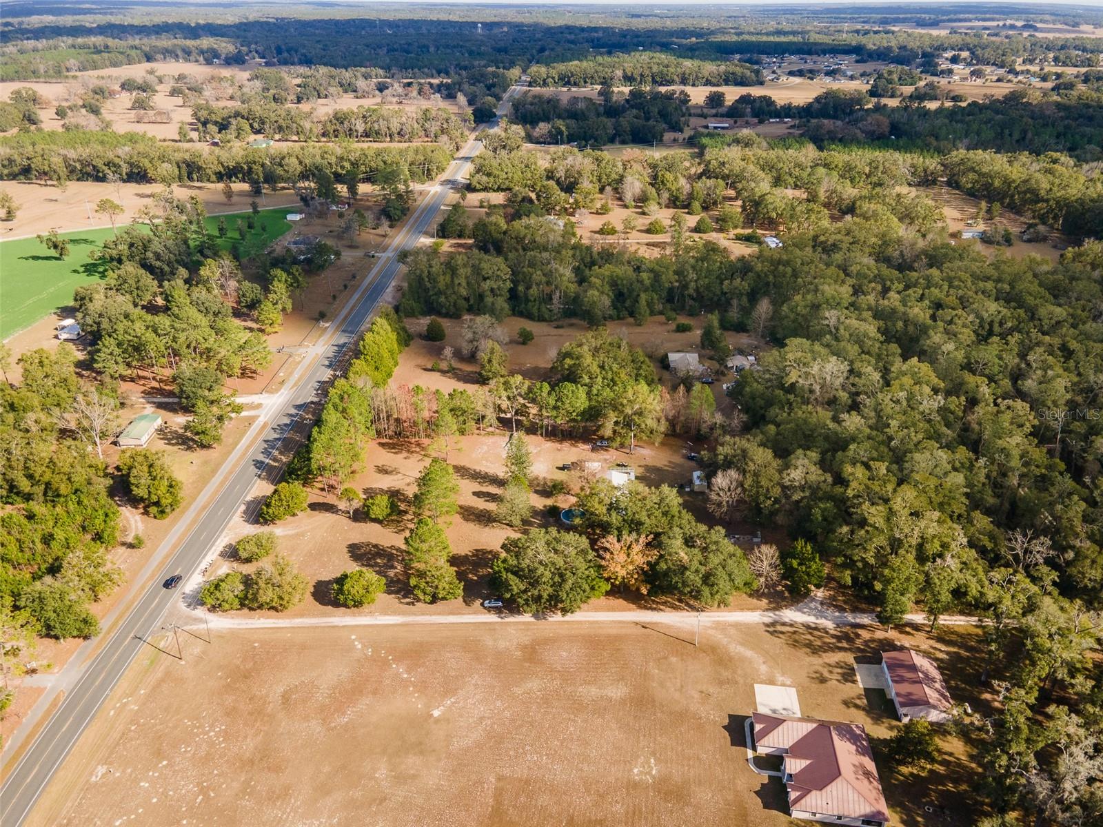 BORDERING OAKS - Residential