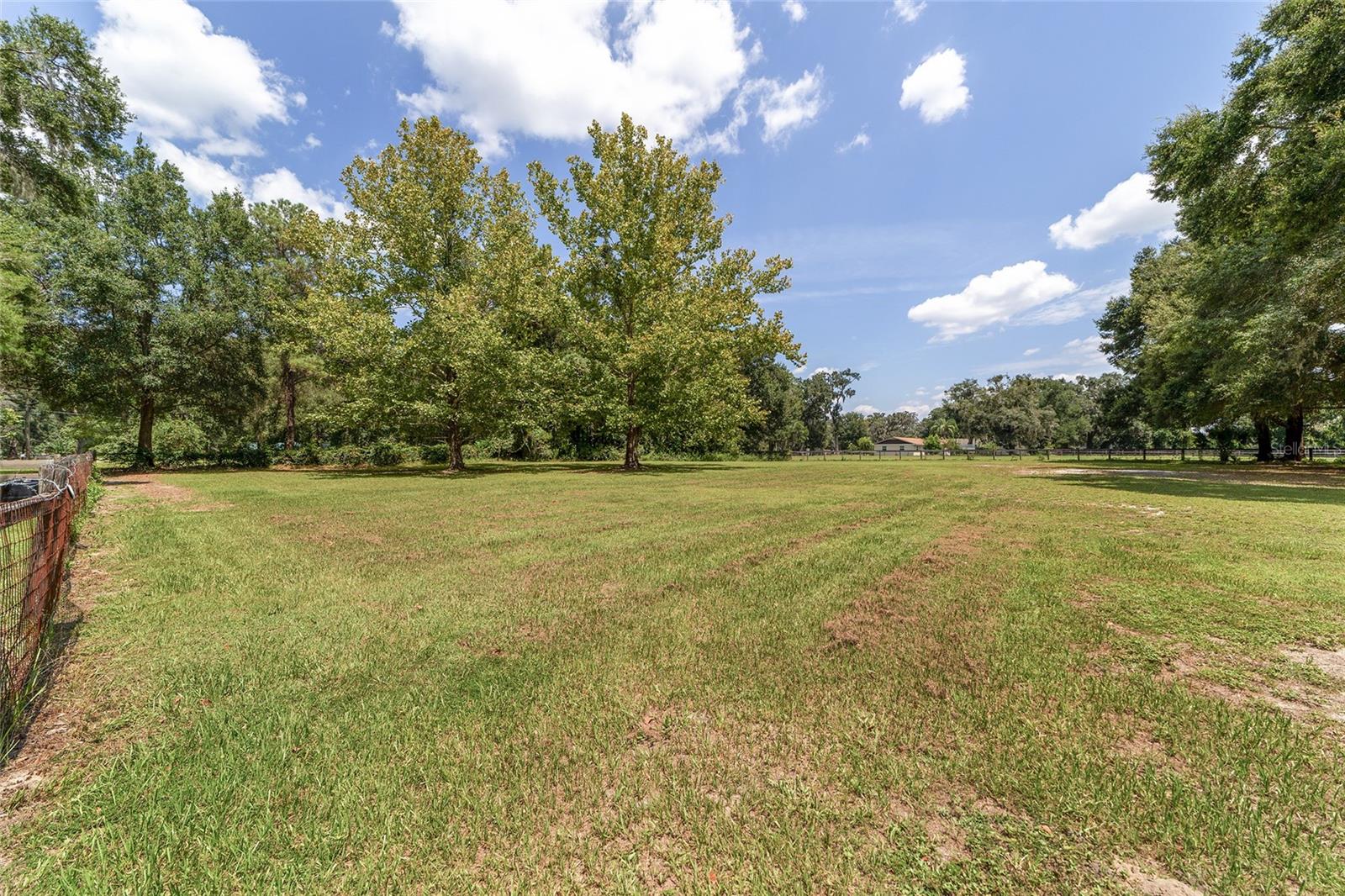 NON SUBDIVISION - Residential