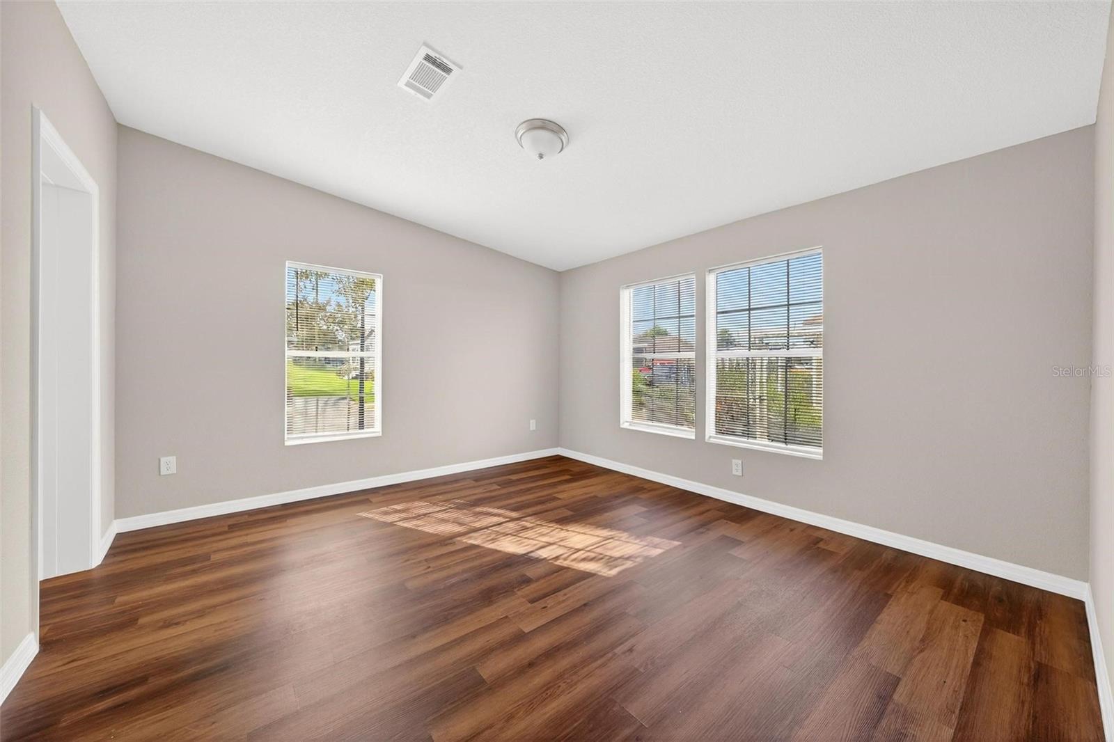 ASTATULA MEADOWS SUB - Residential