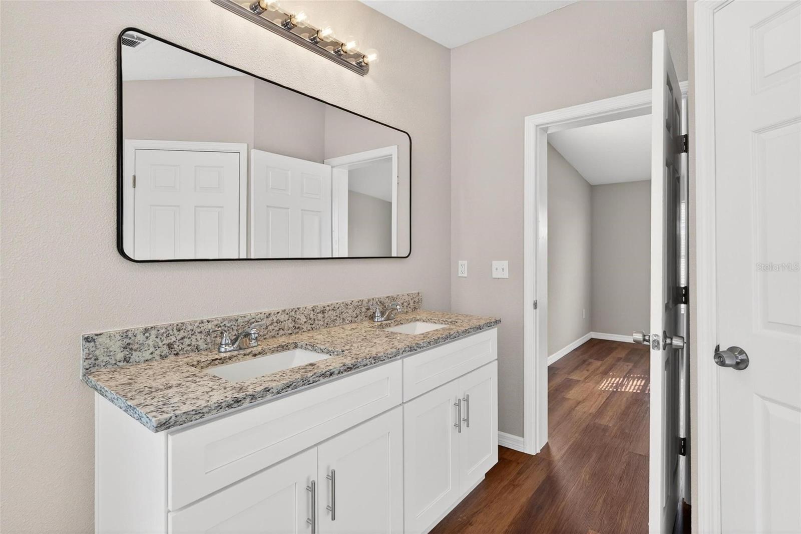 ASTATULA MEADOWS SUB - Residential