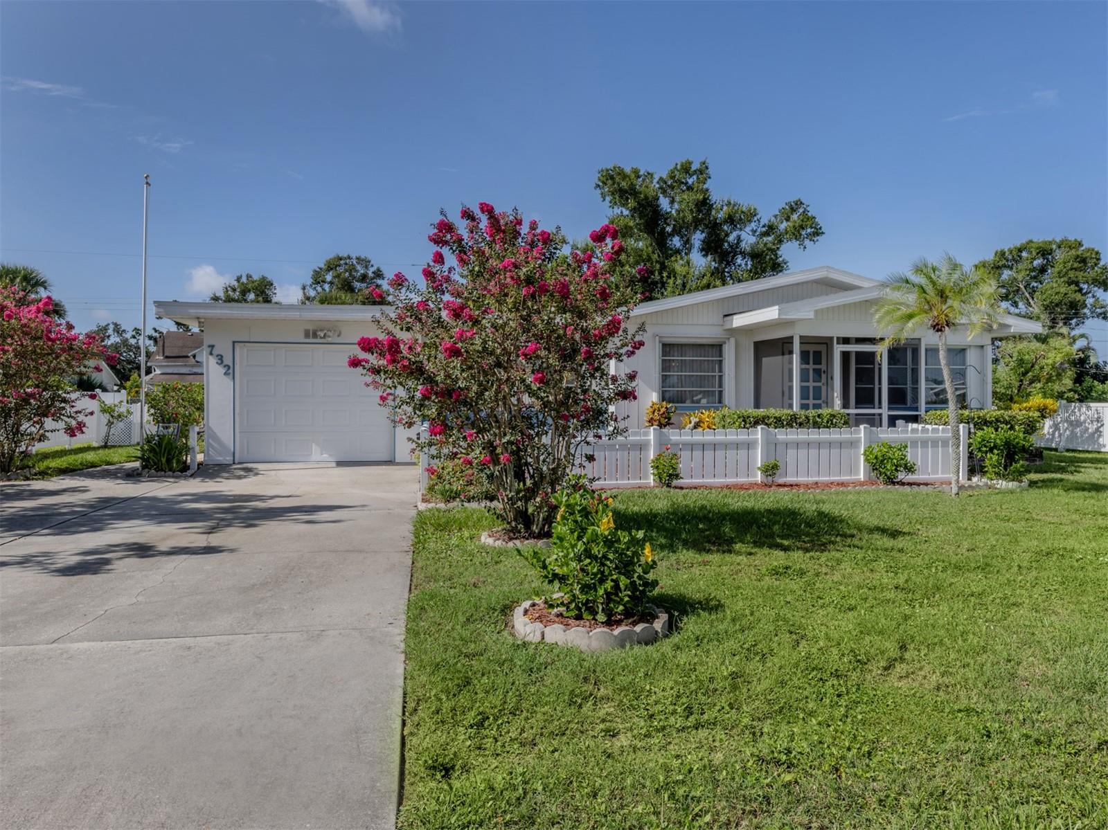 732 LAUREL AVENUE