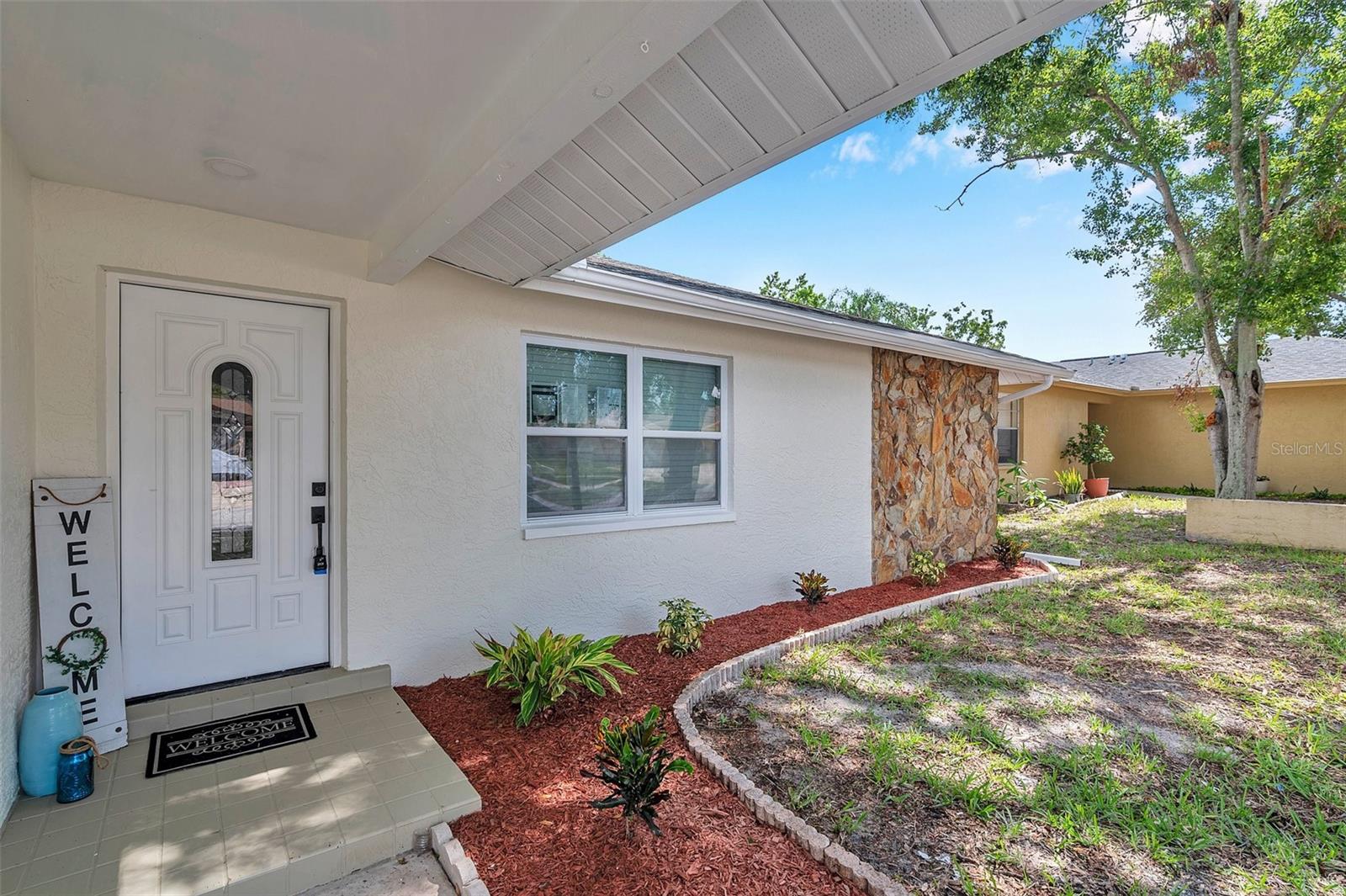 2585 RIDGE LANE