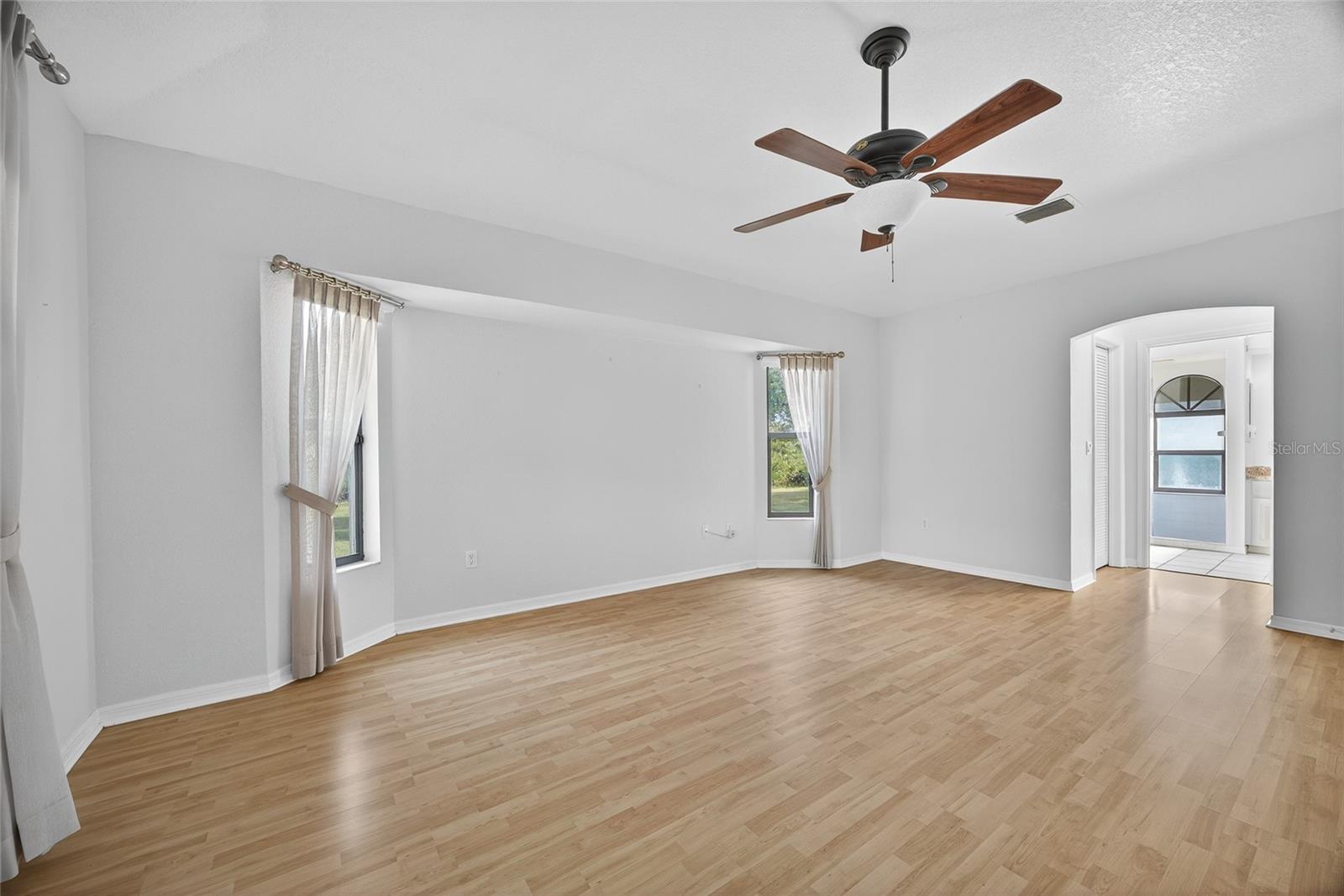 PRAIRIE CREEK PARK - Residential