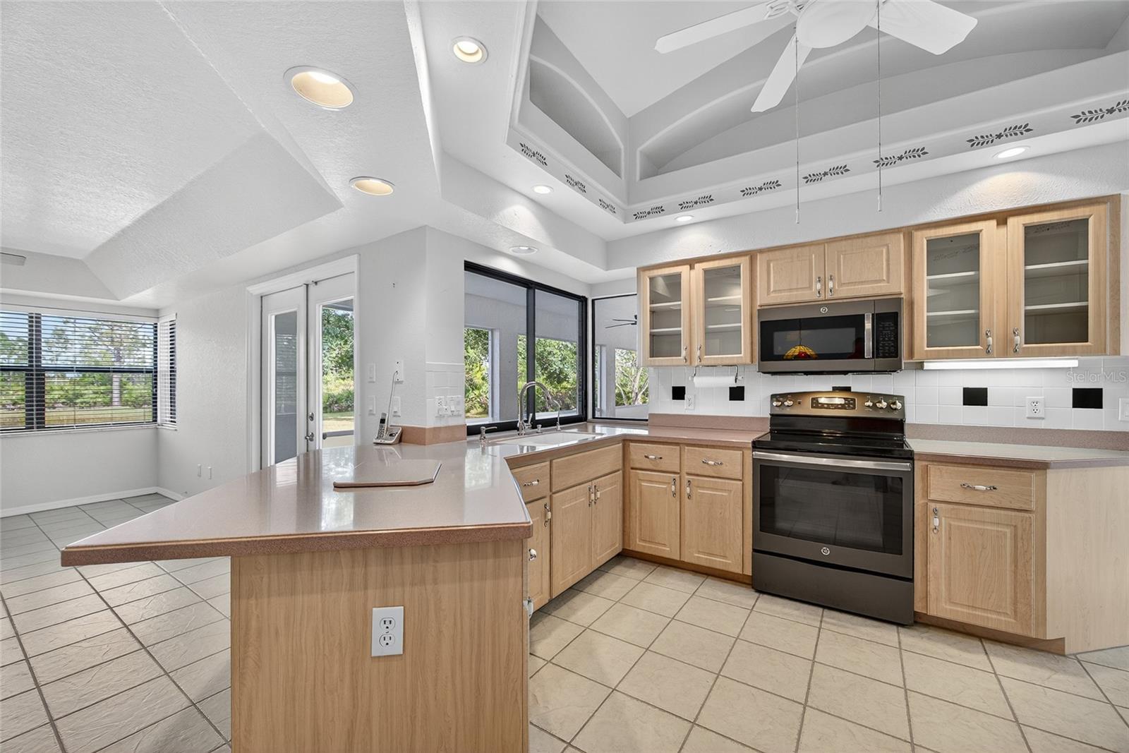 PRAIRIE CREEK PARK - Residential