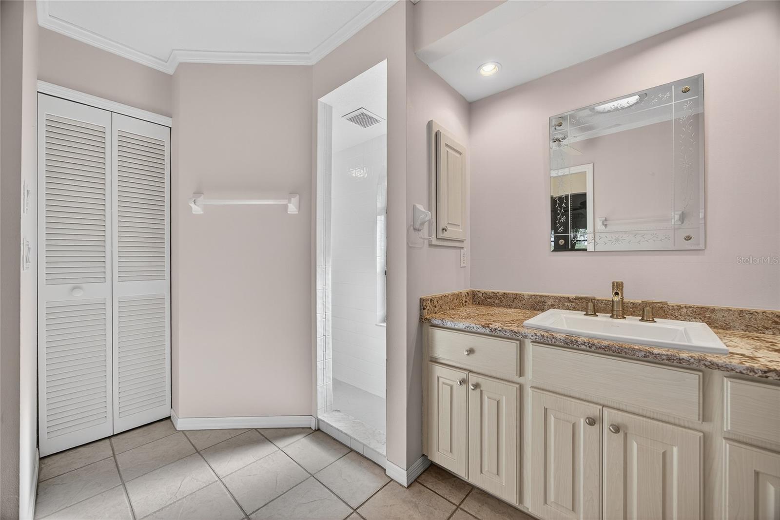 PRAIRIE CREEK PARK - Residential