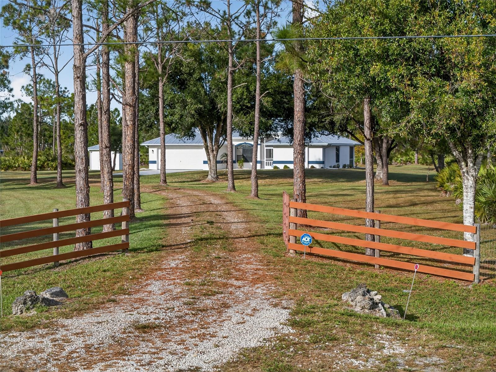 PRAIRIE CREEK PARK - Residential
