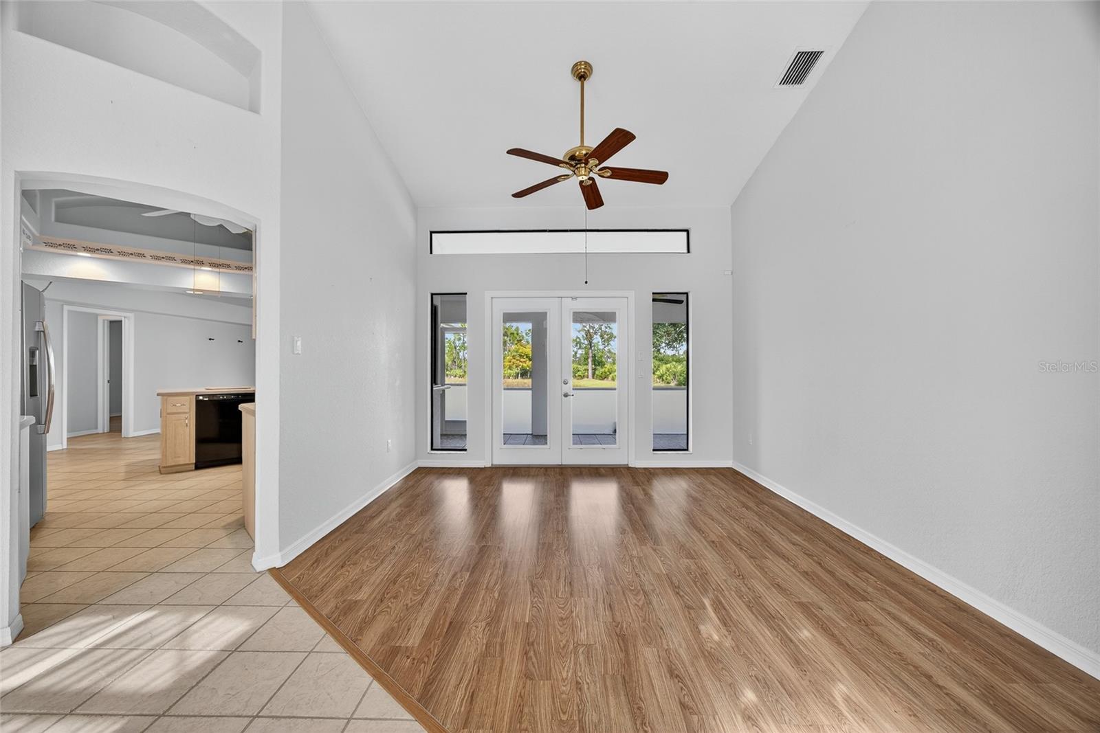 PRAIRIE CREEK PARK - Residential