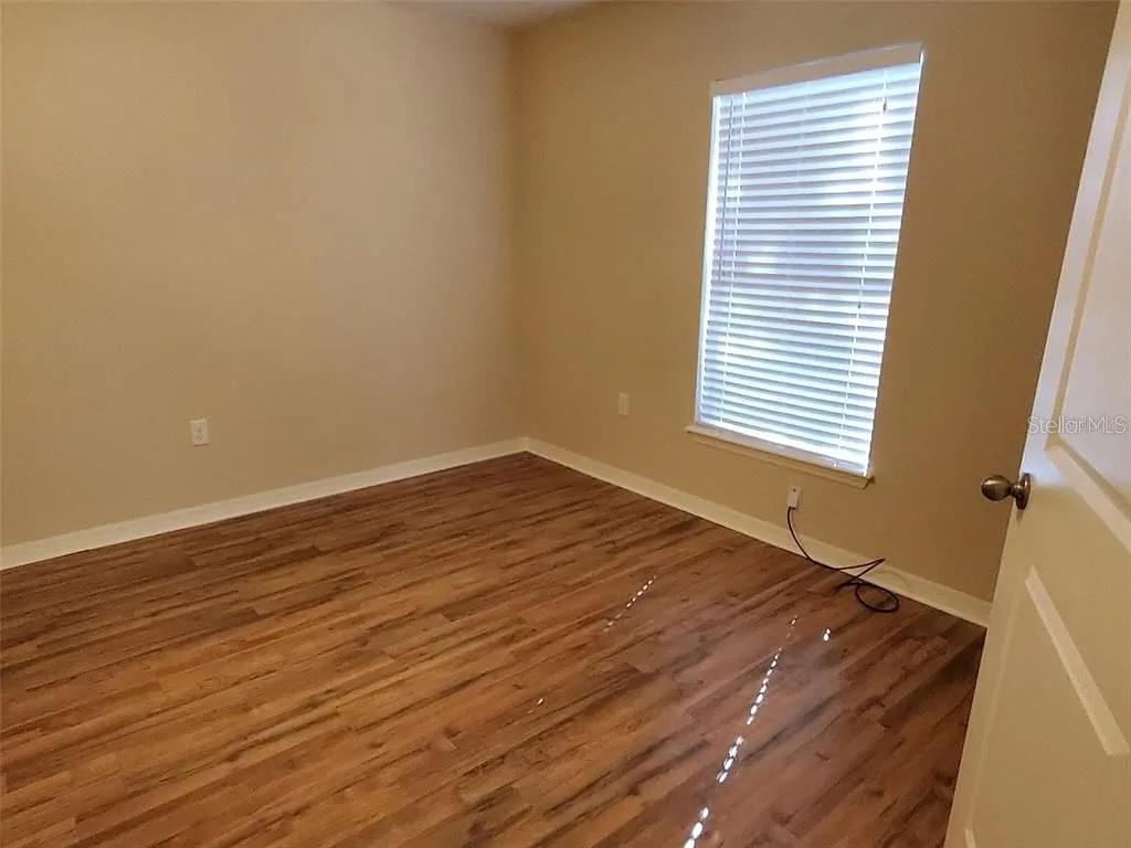 TAVARES GROVES AT BAYTREE PH 05 - Residential Lease
