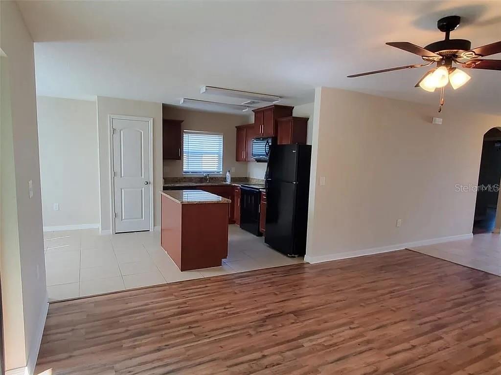 TAVARES GROVES AT BAYTREE PH 05 - Residential Lease