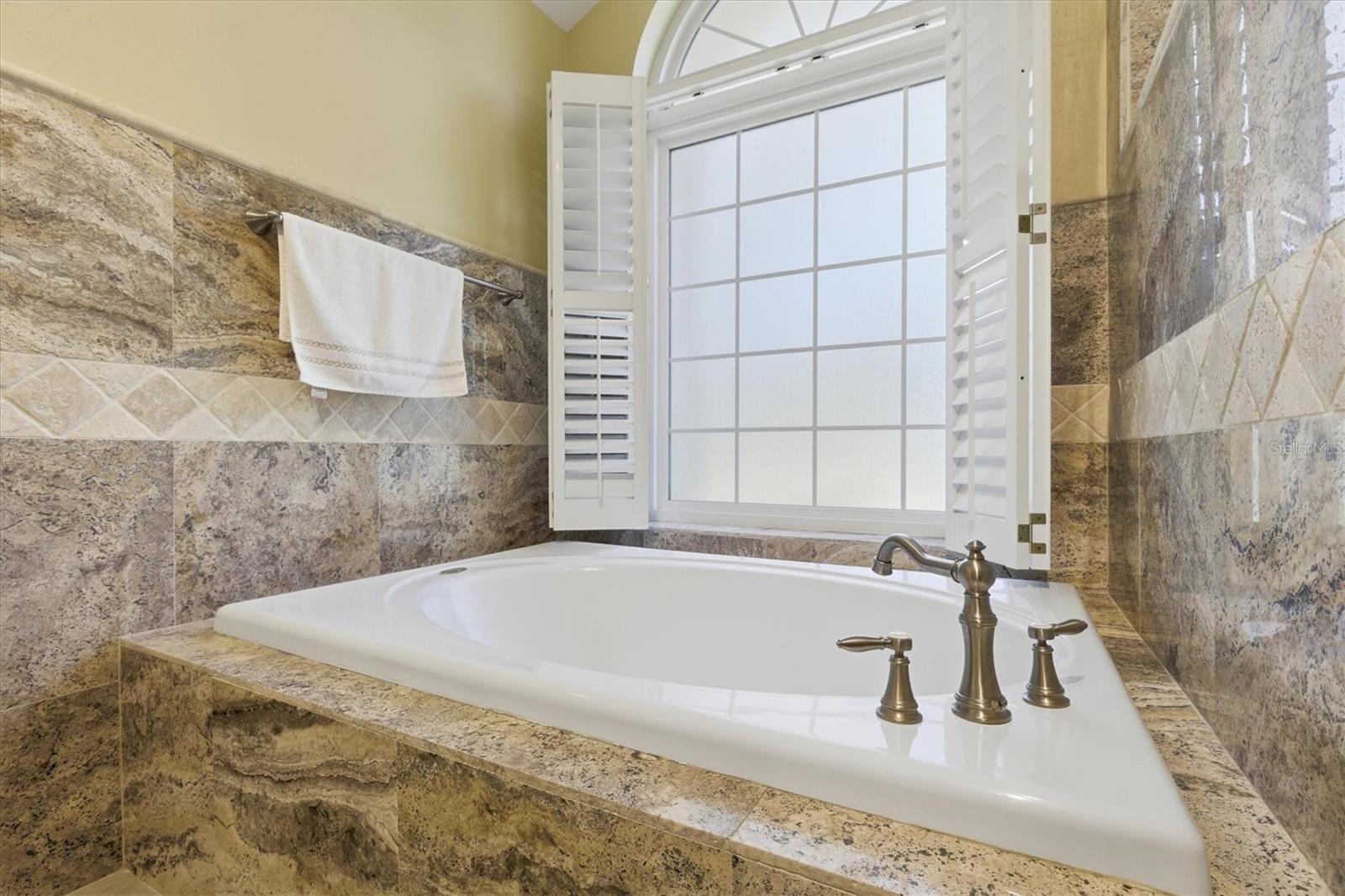 SAGE OAKS - Residential