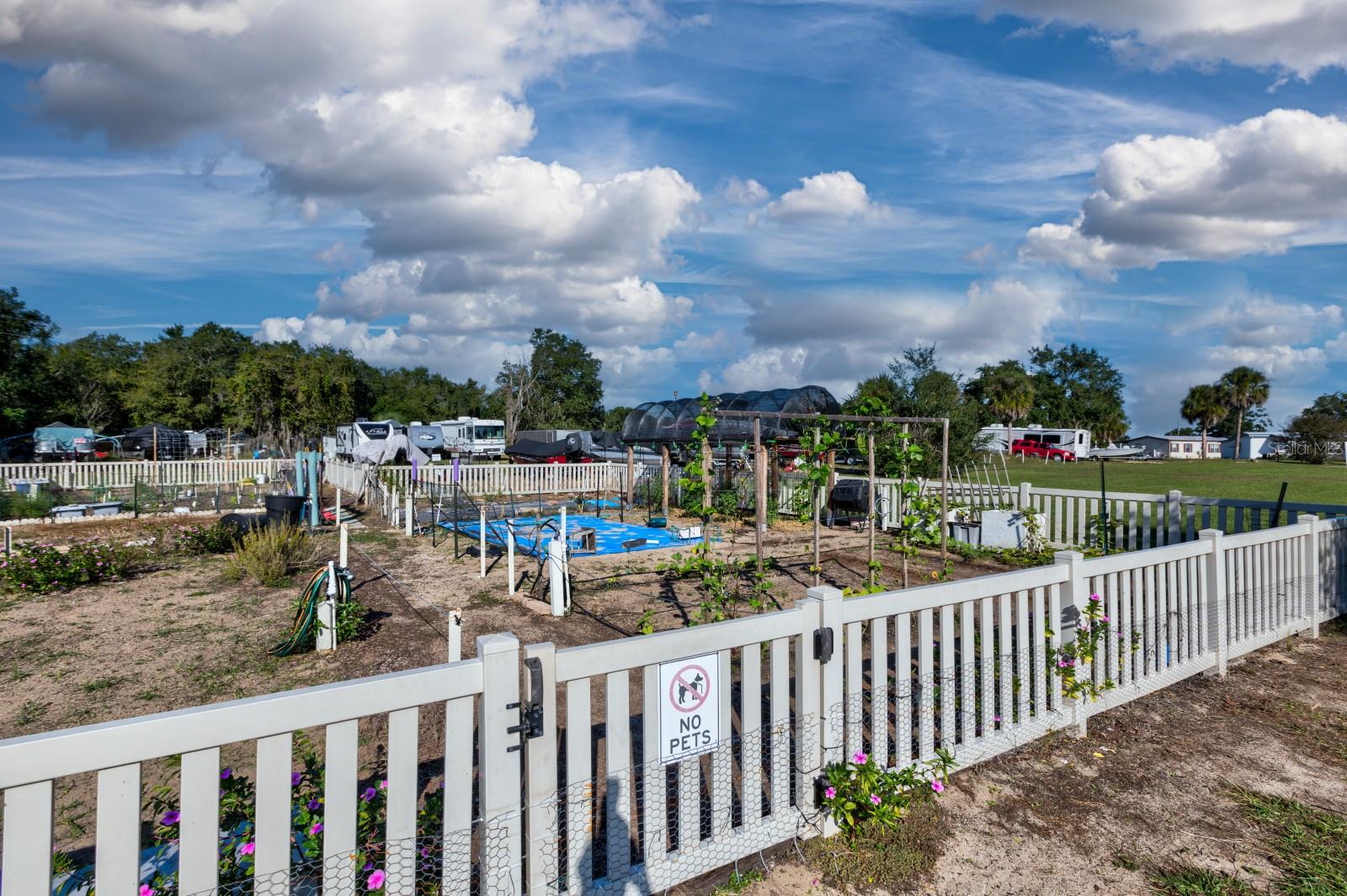 HOLIDAY LAKES SUB - Residential