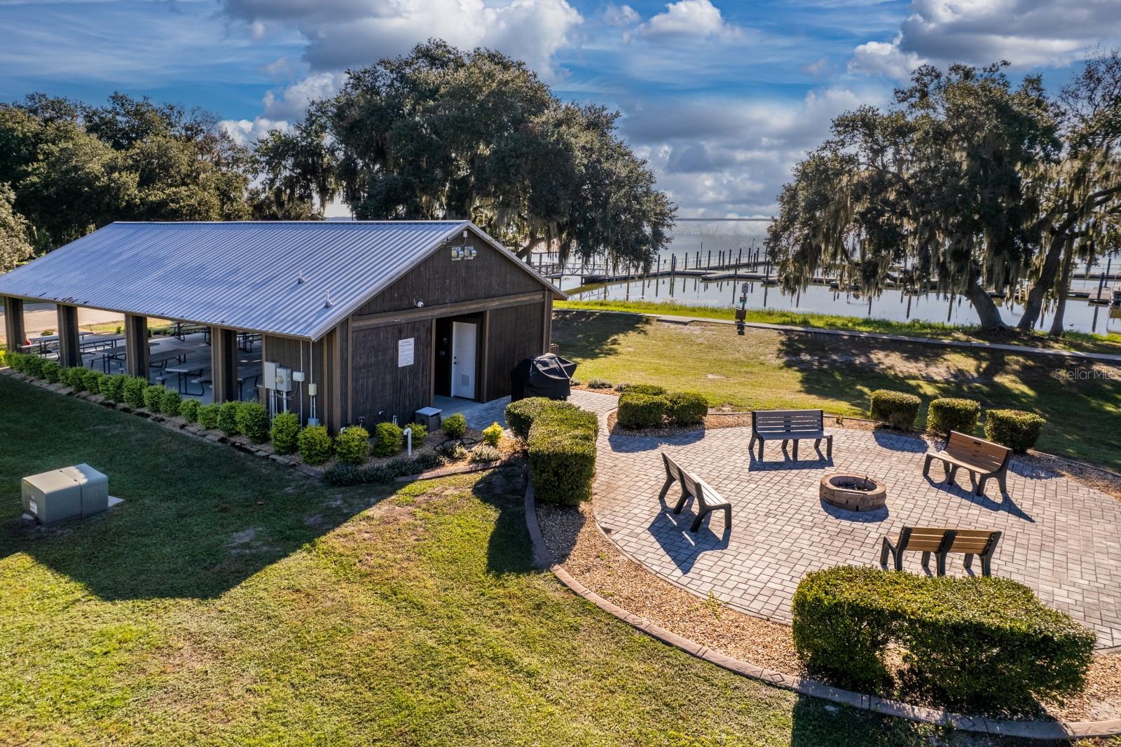 HOLIDAY LAKES SUB - Residential