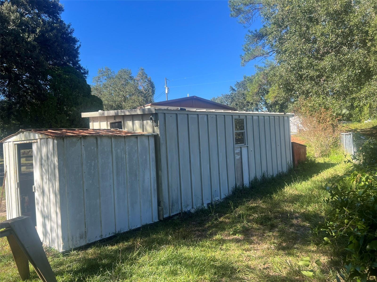 LAKE BRYANT SHORES - Residential