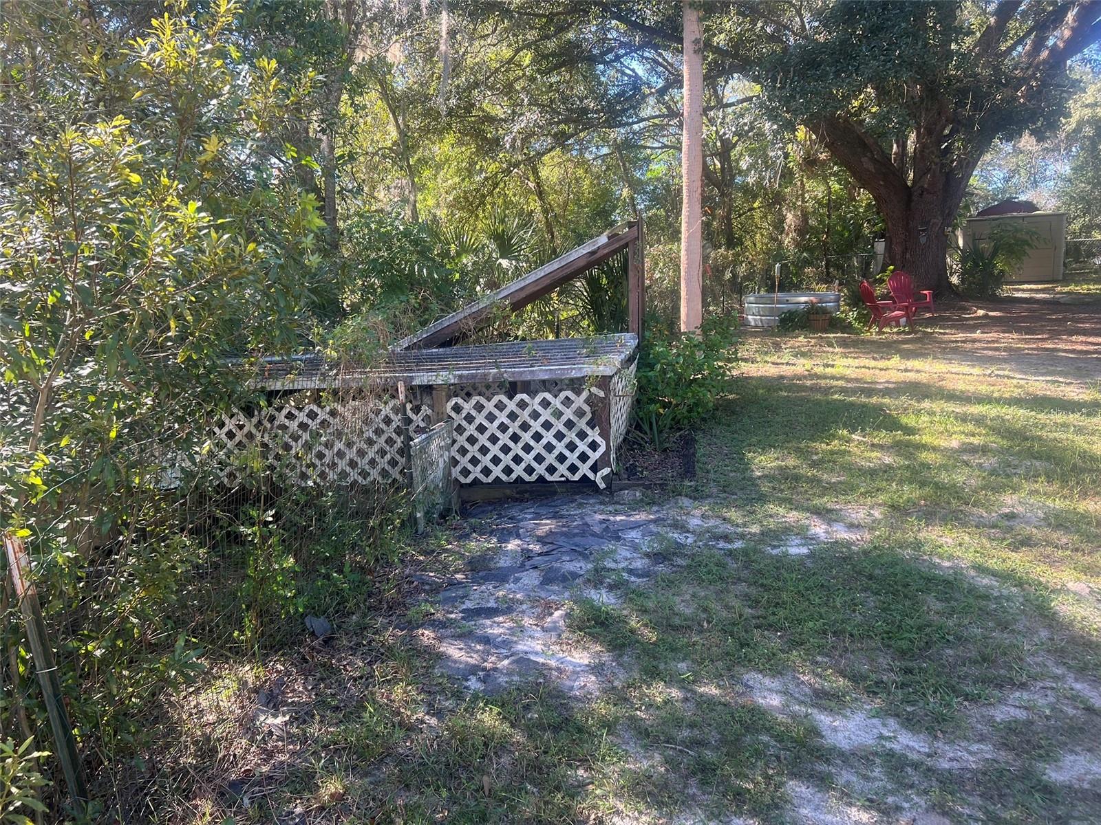 LAKE BRYANT SHORES - Residential