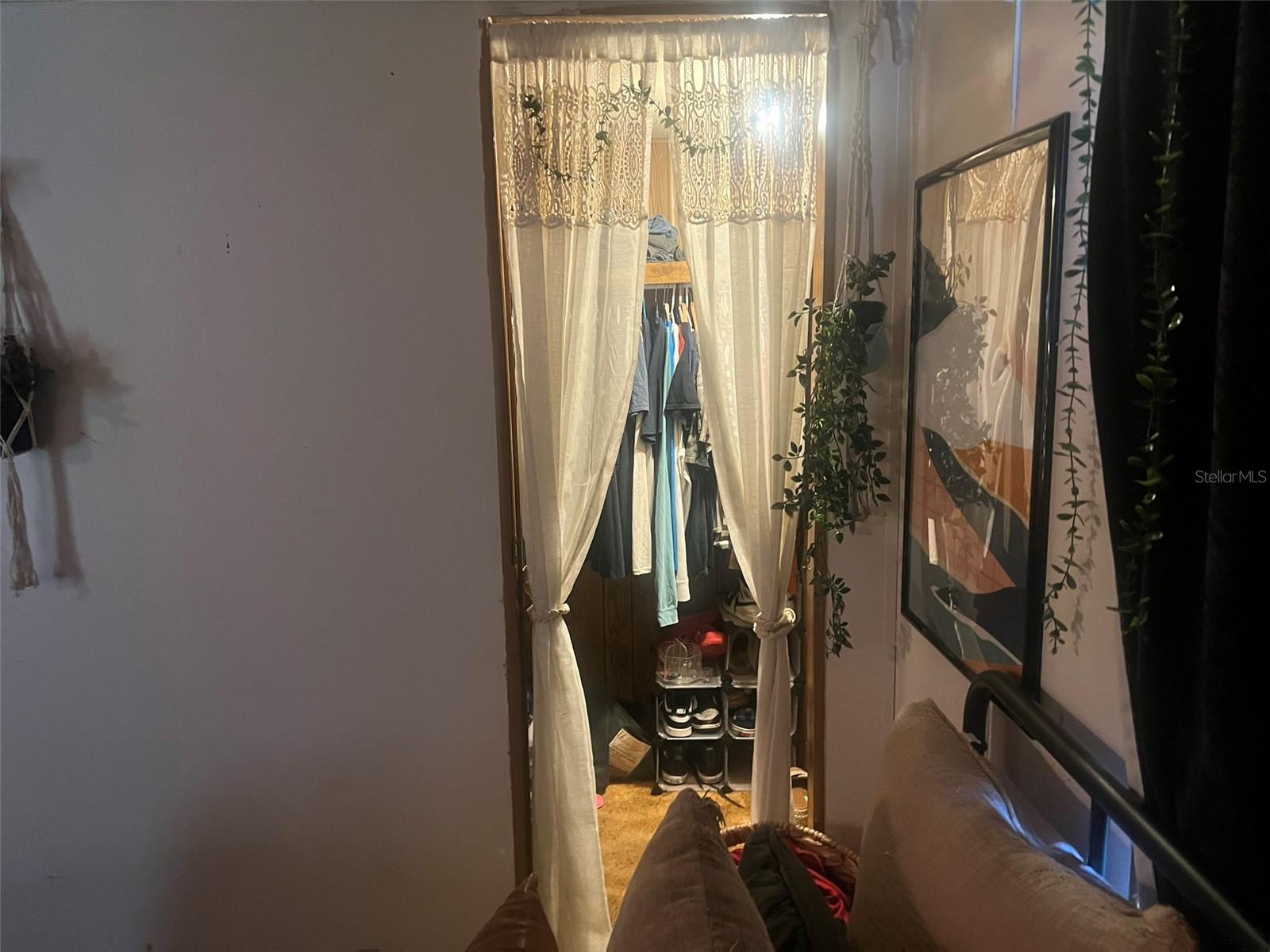 LAKE BRYANT SHORES - Residential