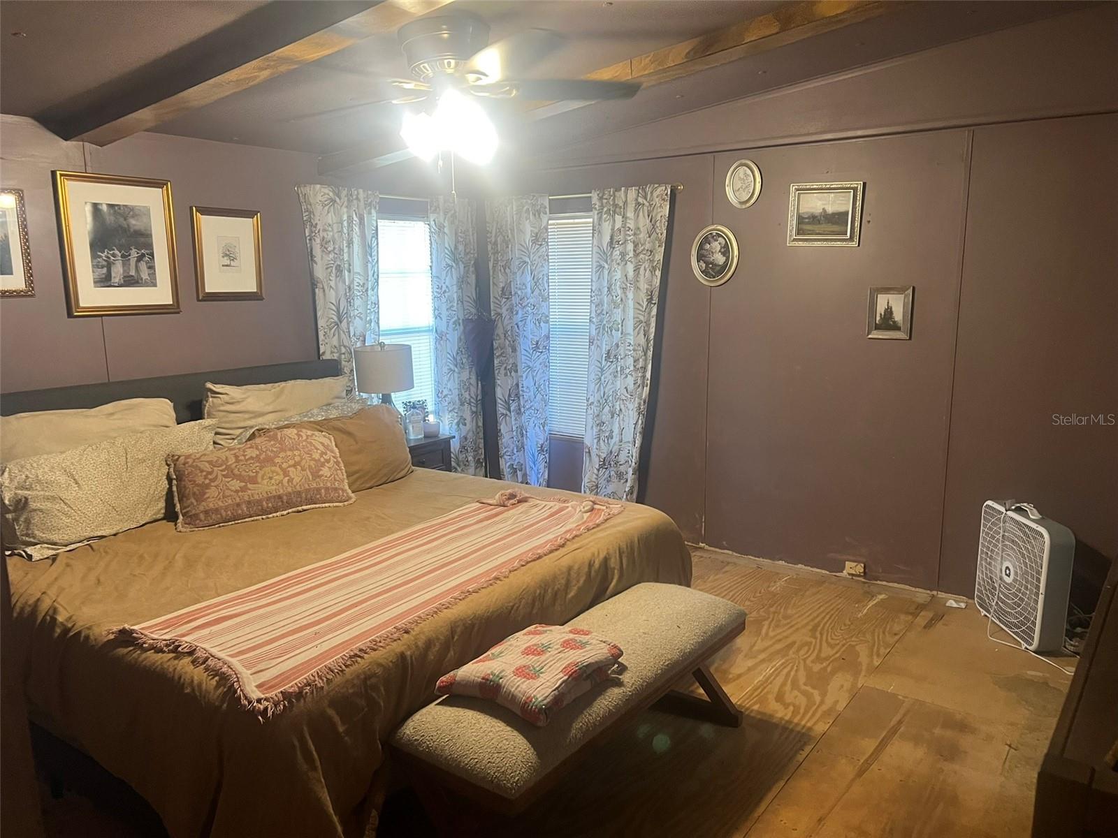 LAKE BRYANT SHORES - Residential