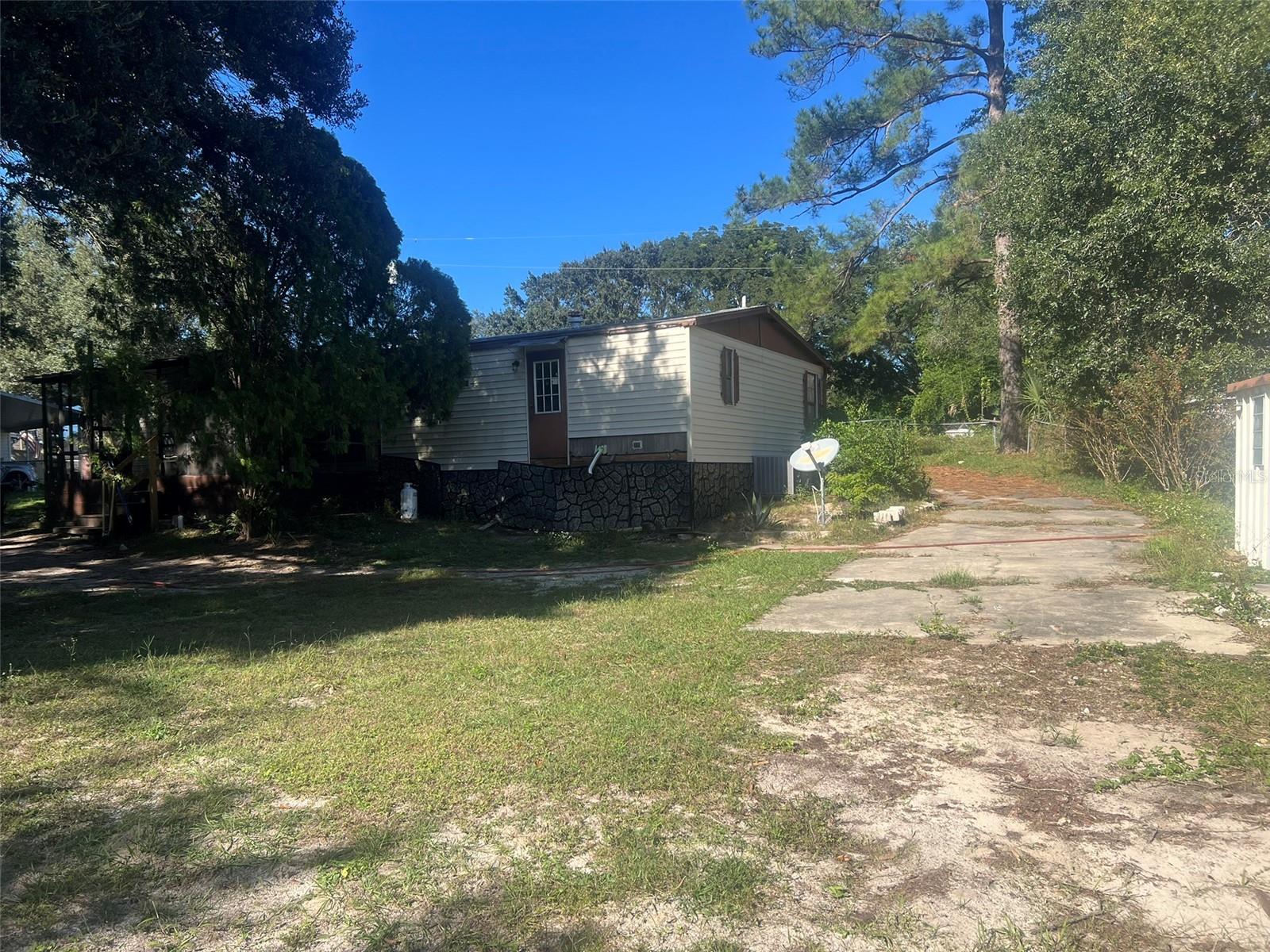 LAKE BRYANT SHORES - Residential