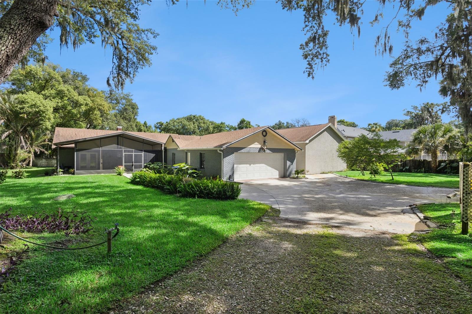 907 SONJA PL