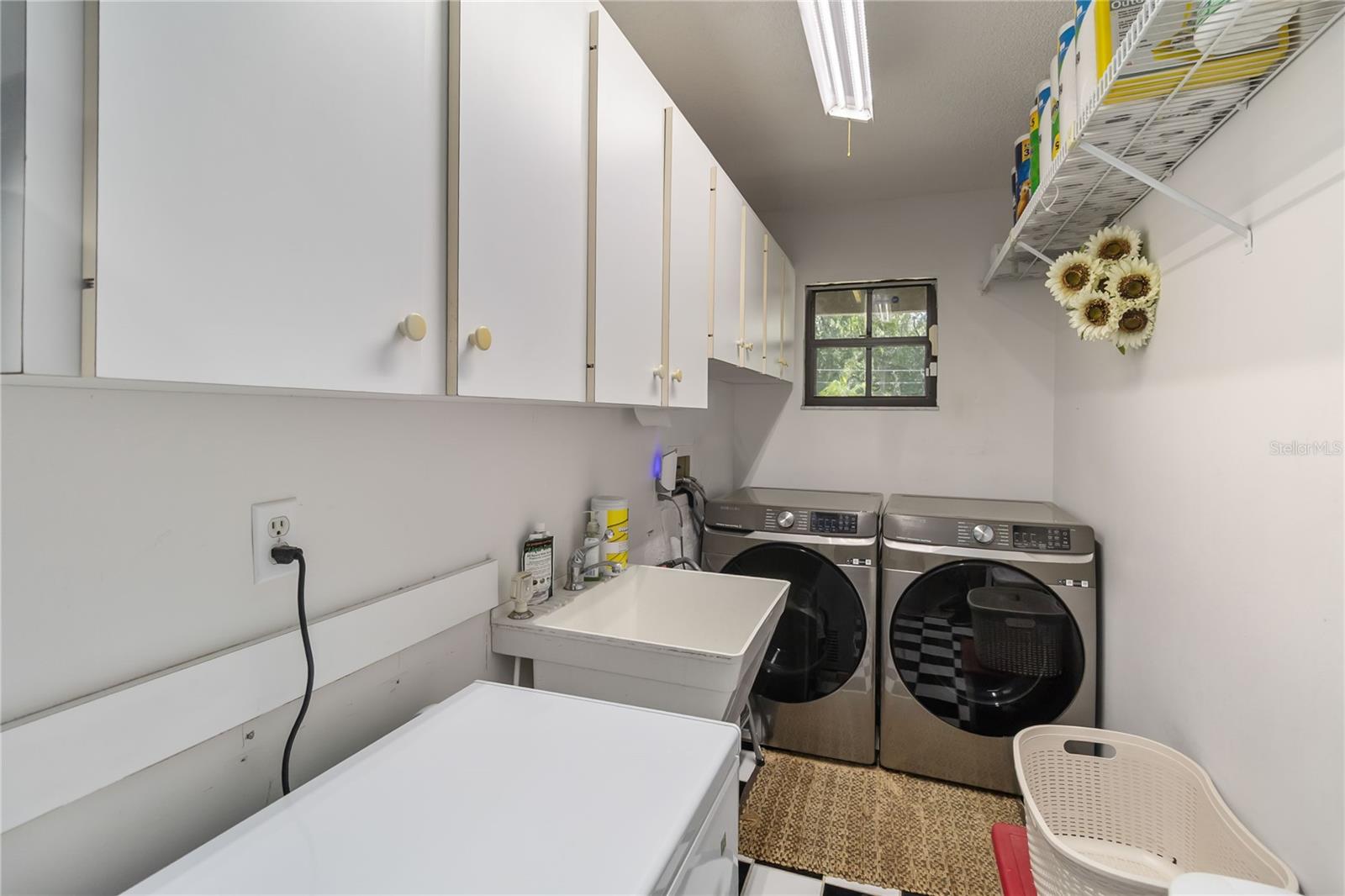 MOUNT DORA GARDNERS - Residential