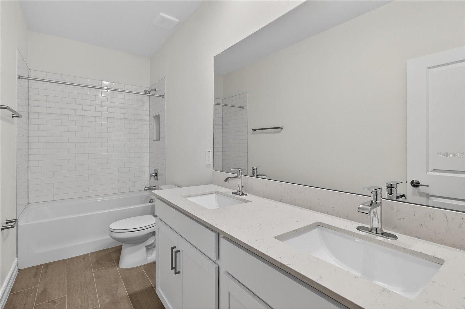 STONEGATE PRESERVE - Residential Lease