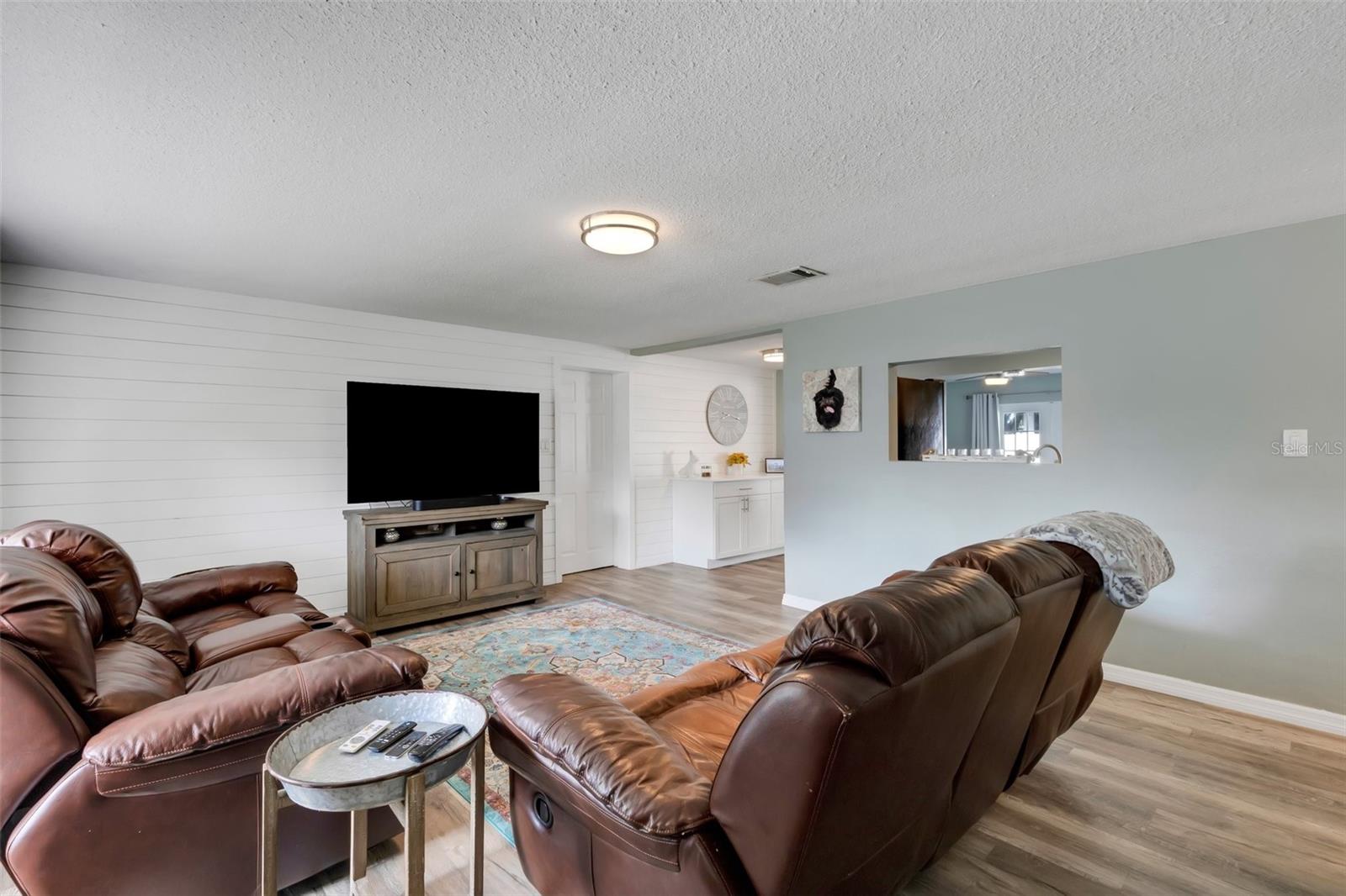 RIVERDALE RESUB - Residential