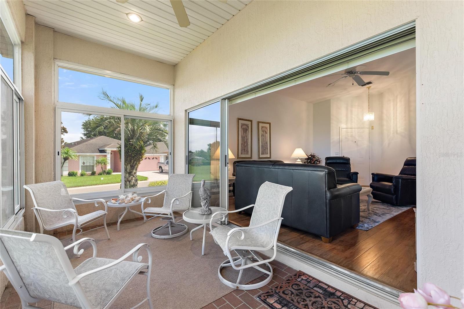 105 RIDGE VIEW DR