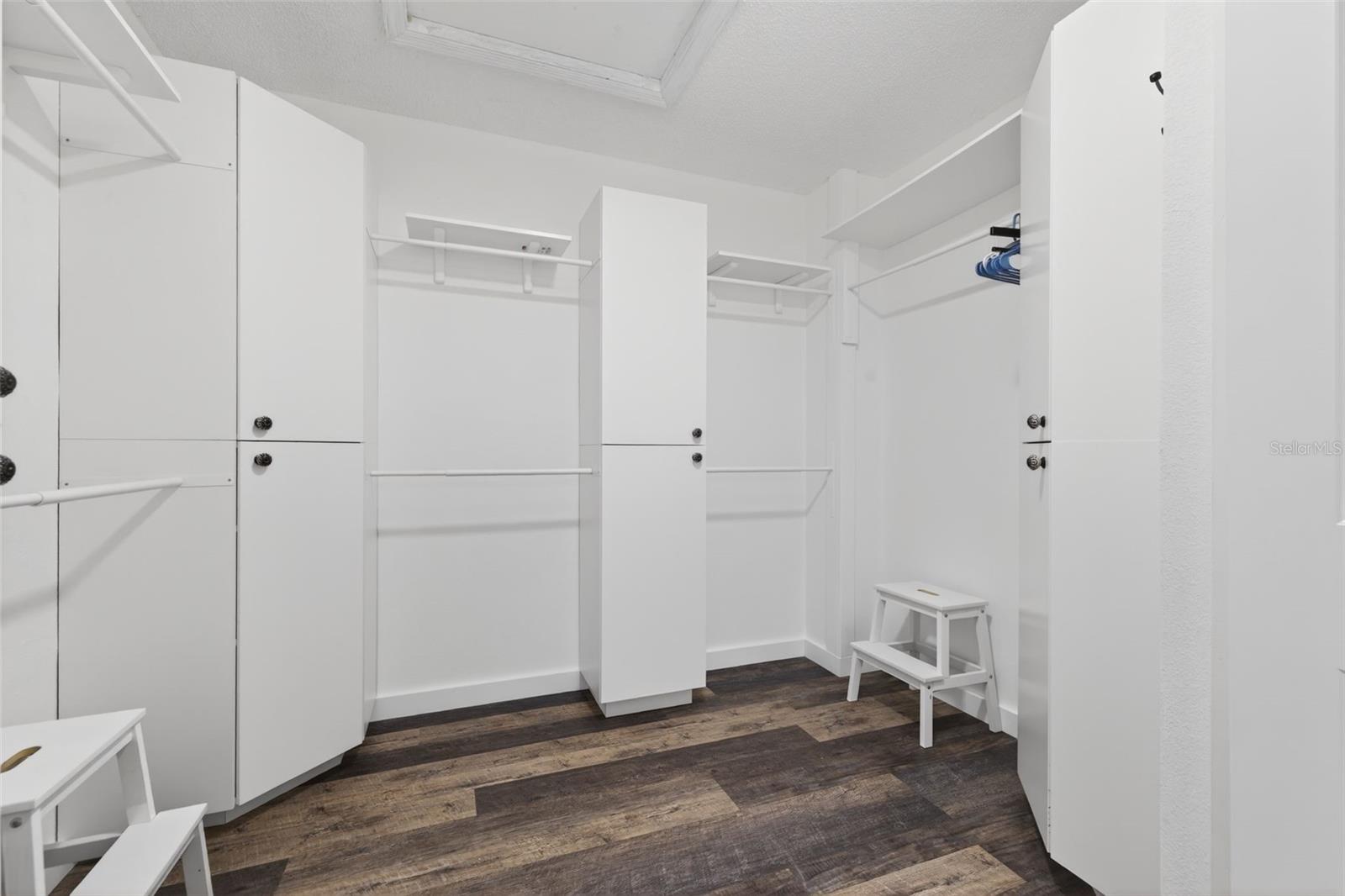 SERENE HILLS - Residential