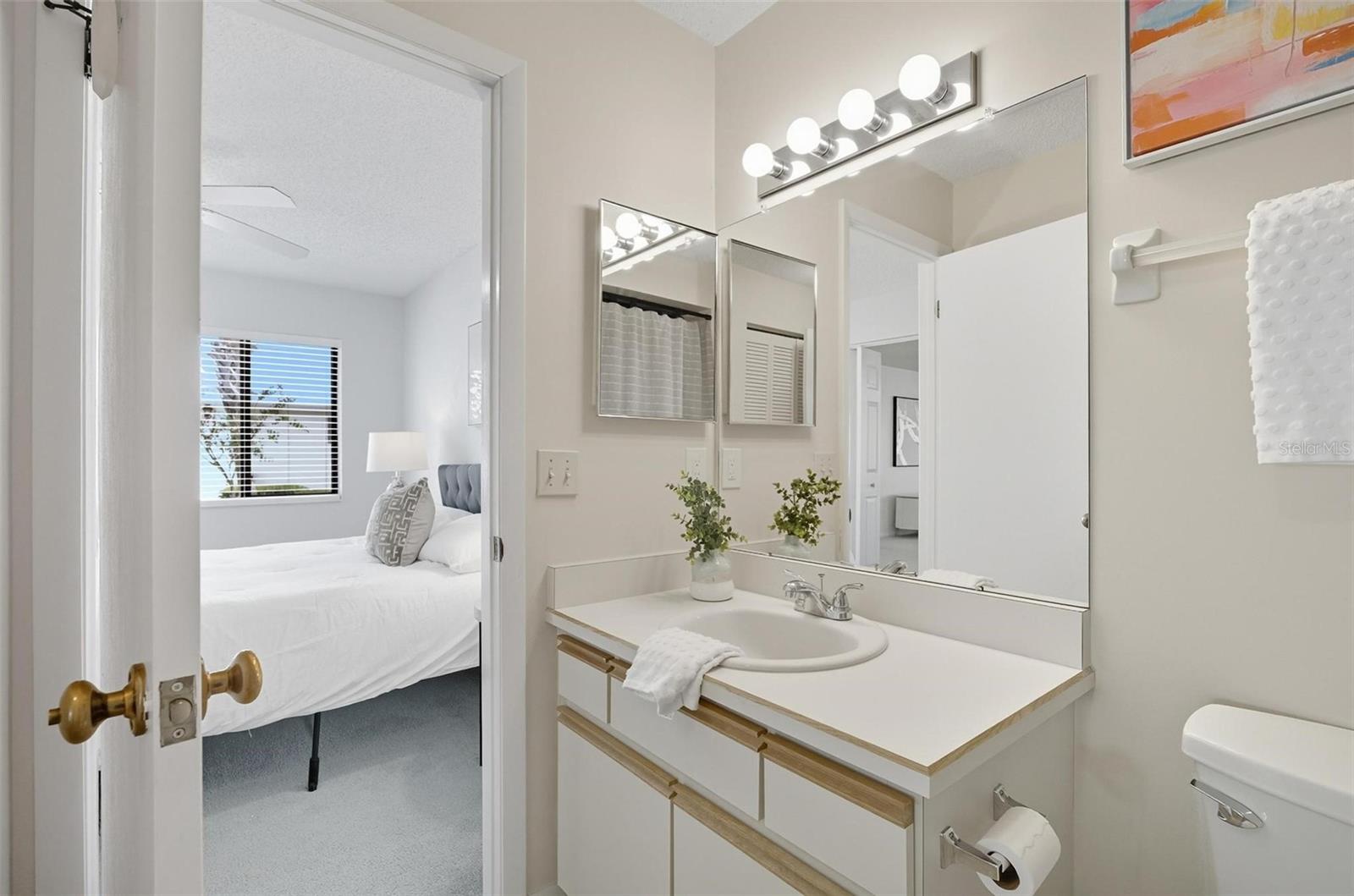 LAKE FOREST SUB - Residential