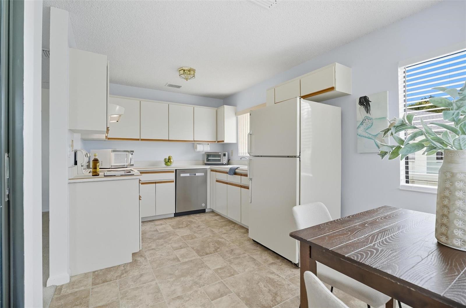 LAKE FOREST SUB - Residential