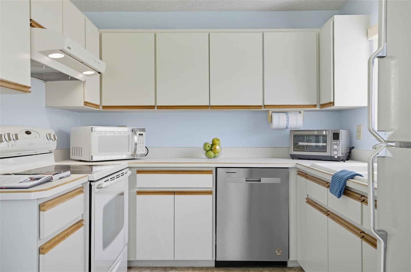 LAKE FOREST SUB - Residential