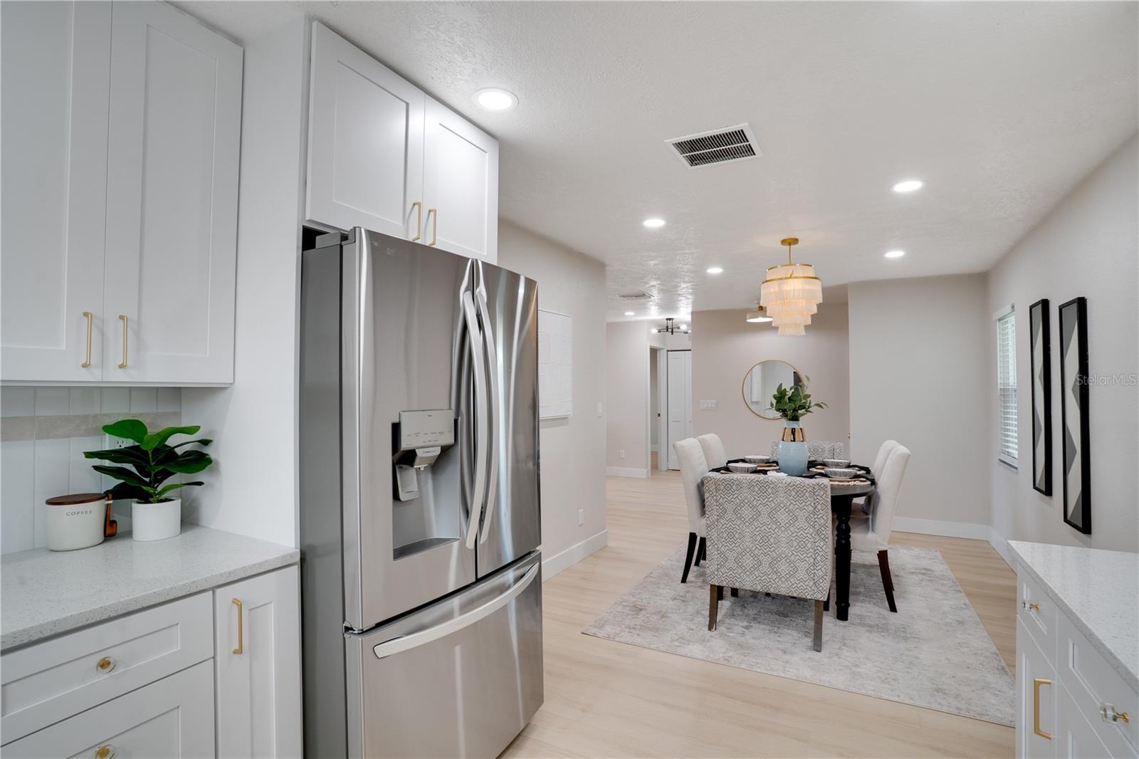 AUTUMN RUN - Residential