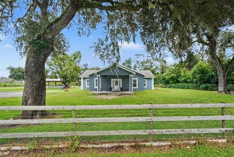 7040 Lumberton Road, Zephyrhills, FL 33540