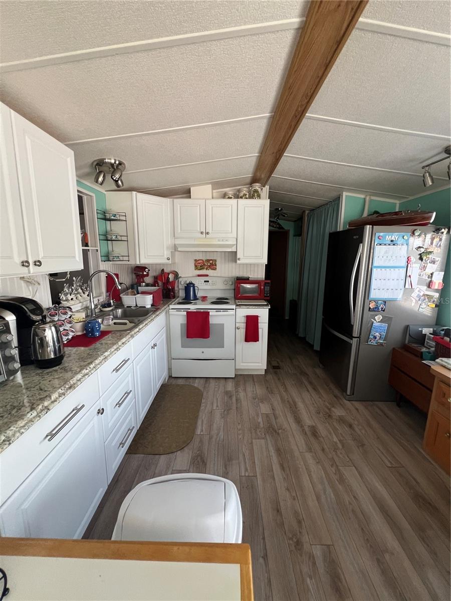ANCIENT OAKS RV RESORT - Residential