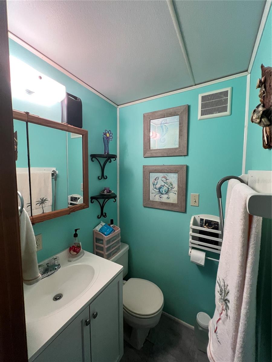 ANCIENT OAKS RV RESORT - Residential