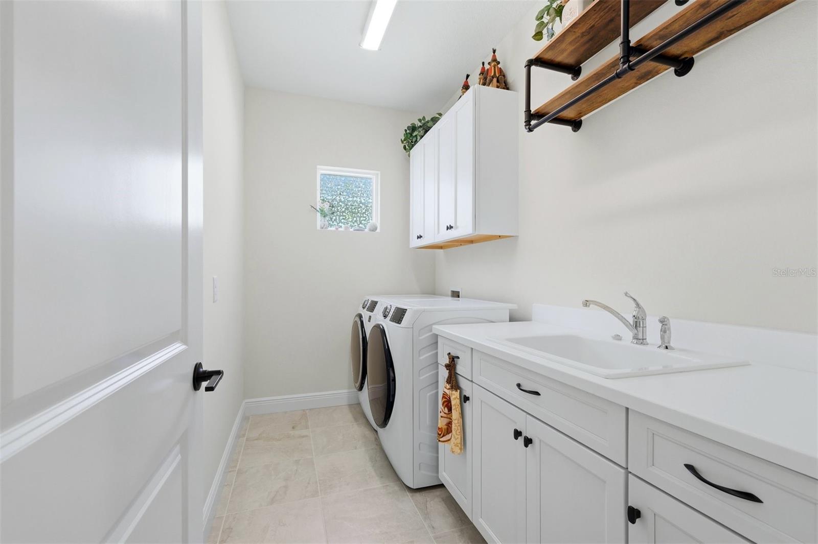 WYSTERIA-WELLEN PARK VILLAGE F-4 - Residential