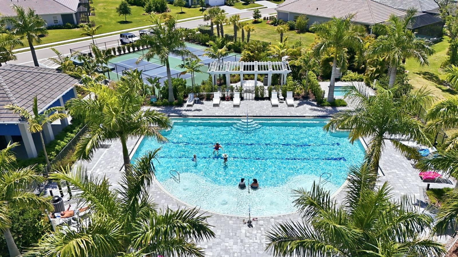 WYSTERIA-WELLEN PARK VILLAGE F-4 - Residential