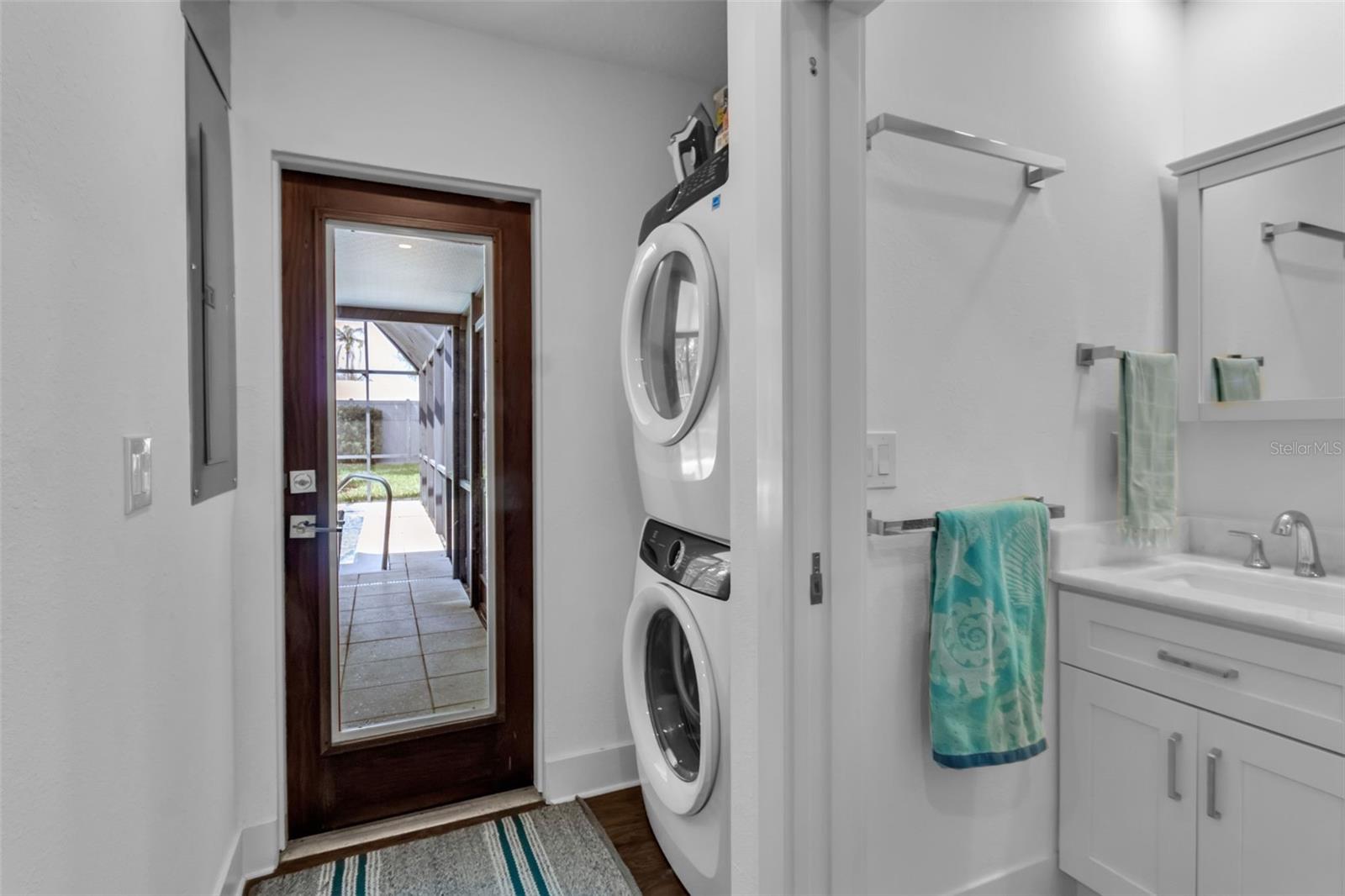 RINGLING BLVD SUB - Residential