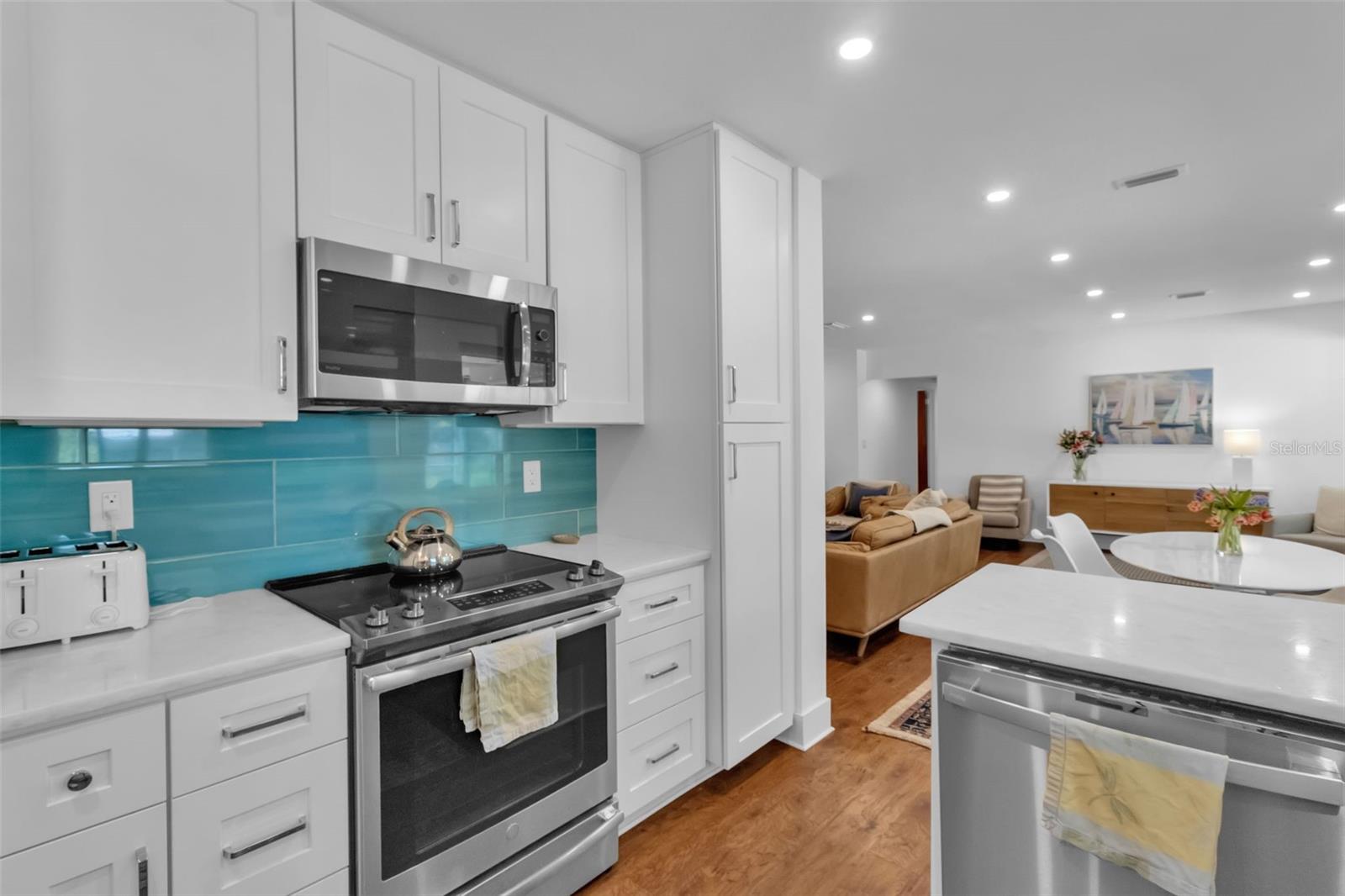 RINGLING BLVD SUB - Residential