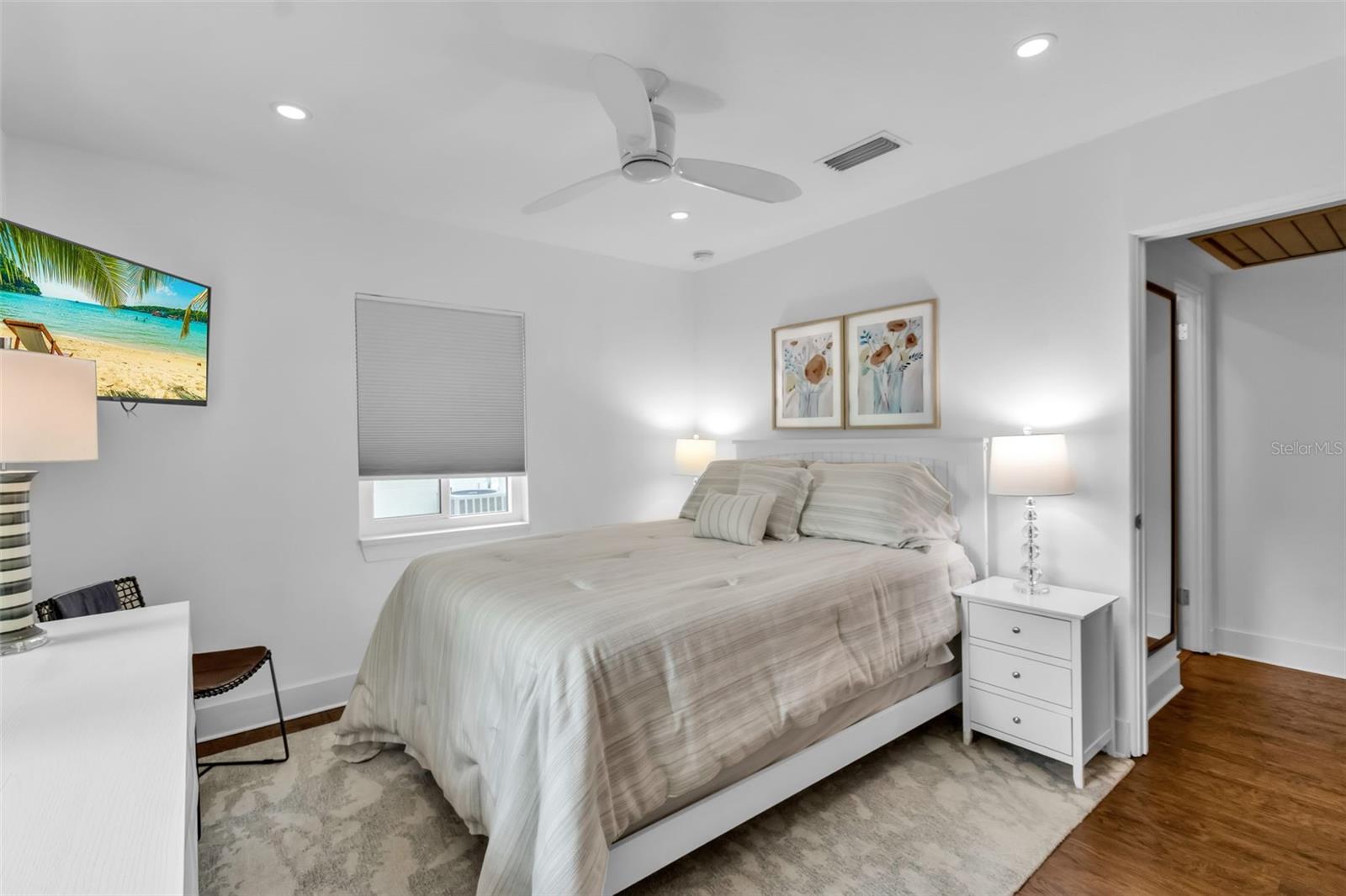 RINGLING BLVD SUB - Residential