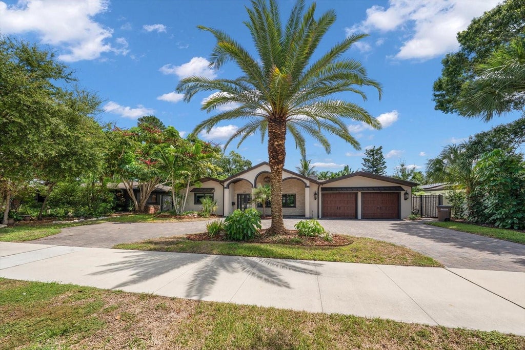 Photo of 1621 Indian Rocks Road, Belleair, FL 33756 (MLS # TB8543752)