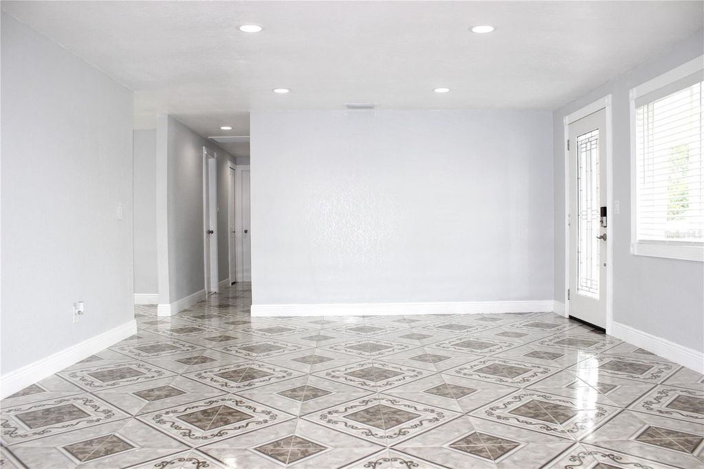 Photo of 8236 Donaldson Drive, Tampa, FL 33615 (MLS # TB8454691)