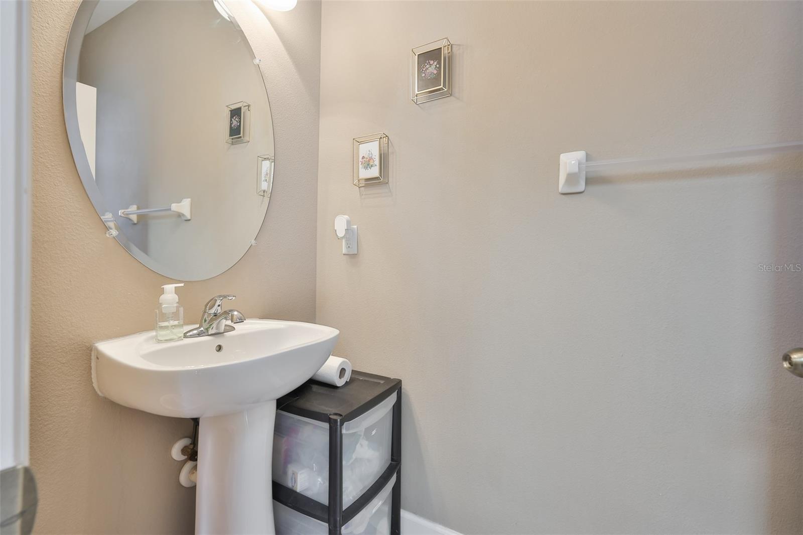 OAK VISTAS - Residential