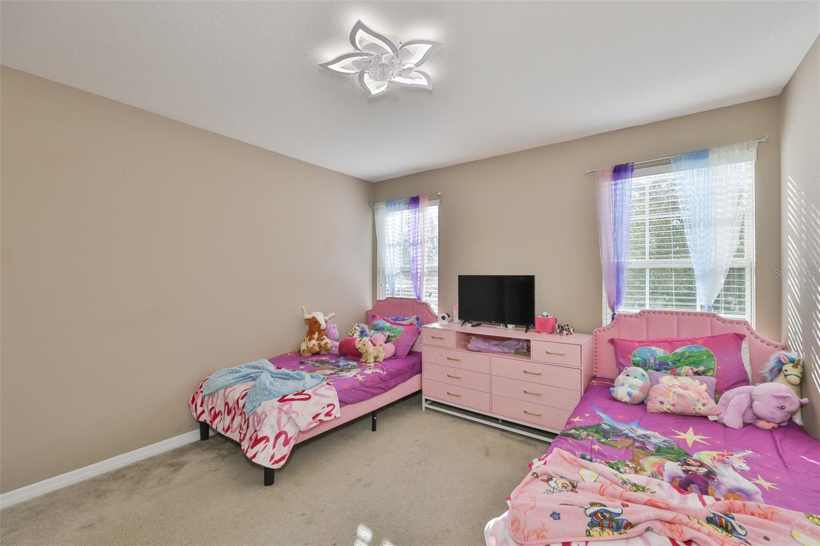 OAK VISTAS - Residential