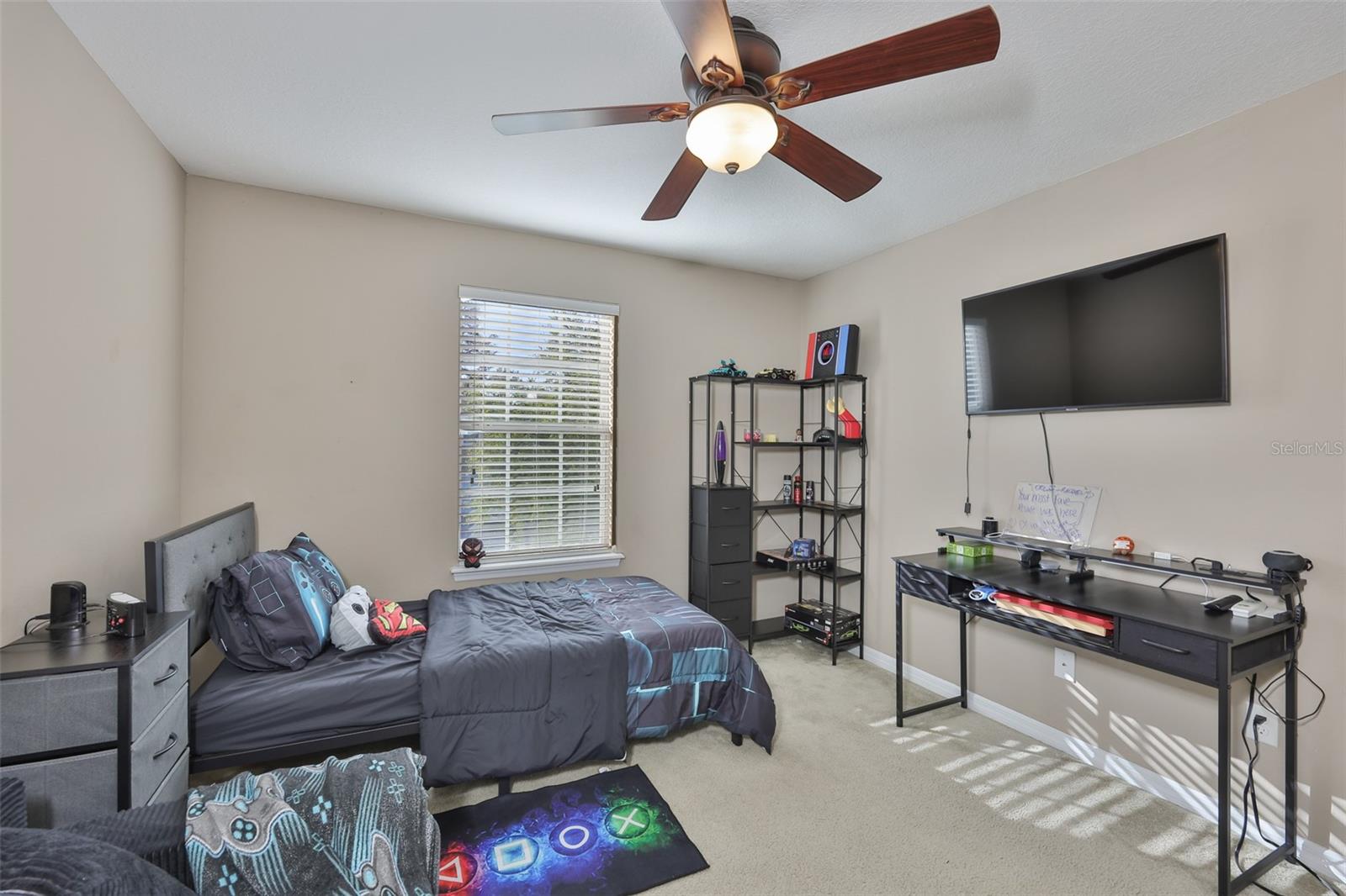 OAK VISTAS - Residential