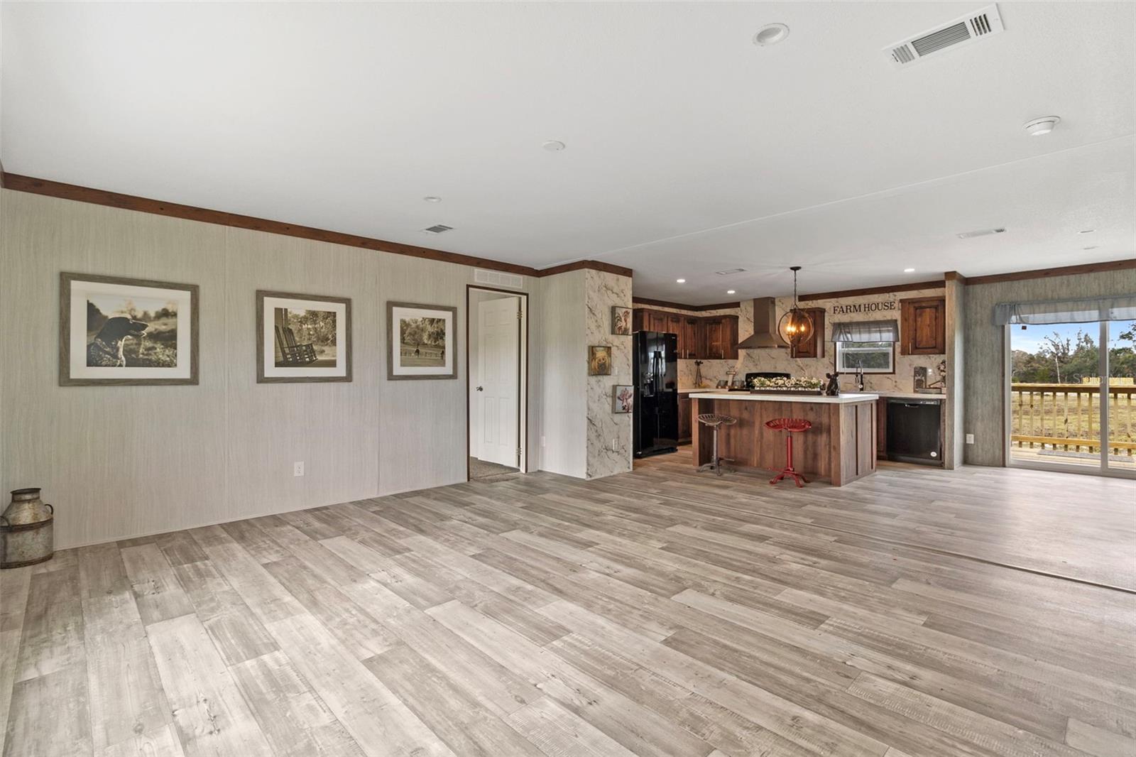 7142 SW GROVEWAY TRAIL